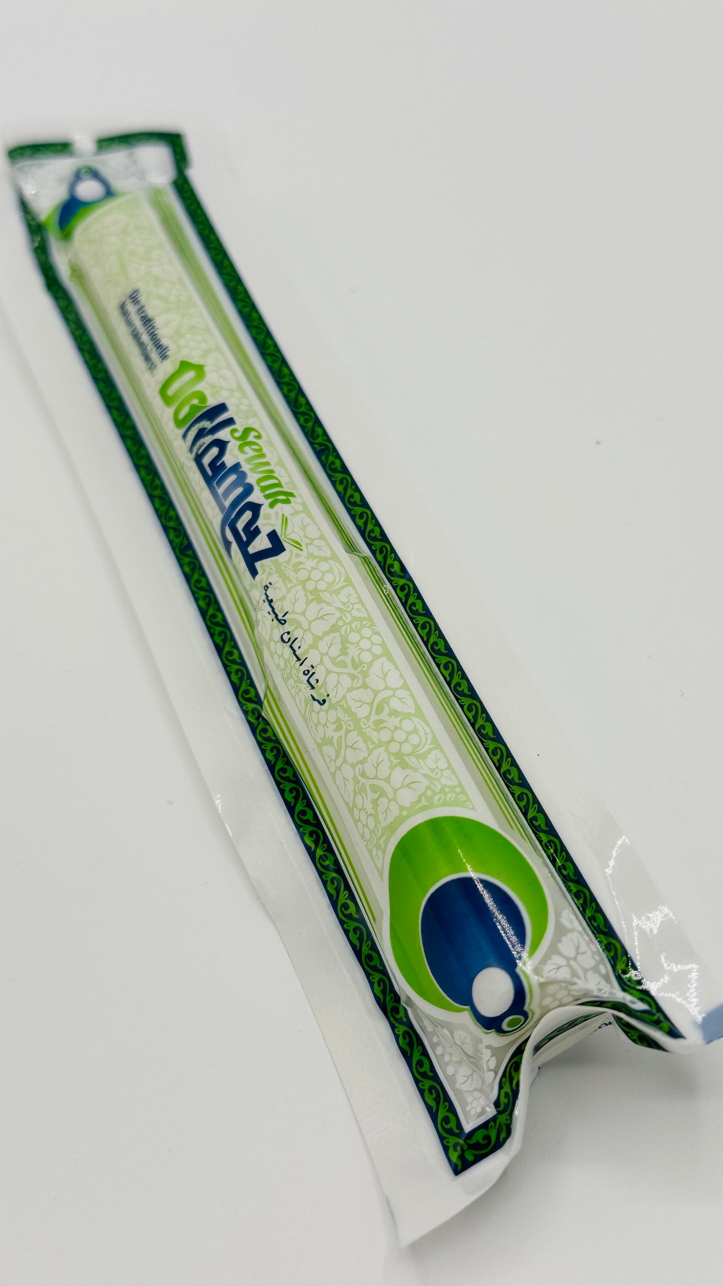 Miswak – Klein mit Etui (Natur-Zahnbürste)